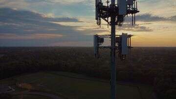 Phone reception 'anywhere you can see the sky' under proposed reform