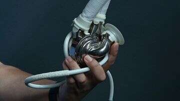 Aussie man leaves hospital with totally artificial heart in world first