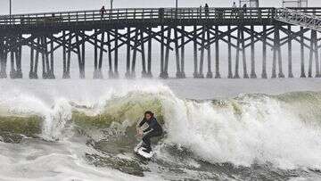 Man dies after large wave trapped him beneath debris on California beach