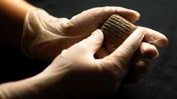 Surprising translation of 3500-year-old clay tablet