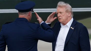 Trump to meet with congressional leaders as government shutdown risk looms