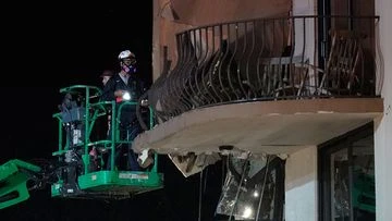 Death toll in Florida building collapse rises