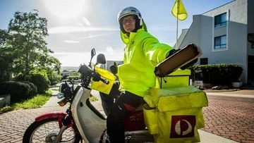 Posties to carry citronella spray for combating dog attacks