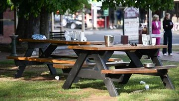 Coroner to hold inquest into Victorian pub crash that killed five