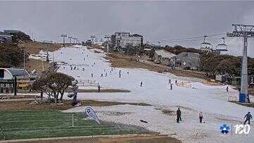 Mount Buller ski season wraps weeks early, scorching temperatures in NSW