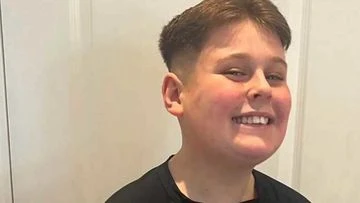 Teenager with Tourette's barred from flight after he yells out 'bomb'