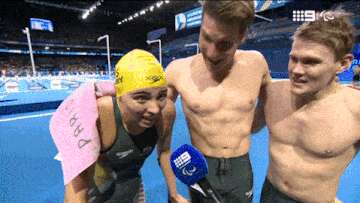 Record smashed as Alexa Leary powers Aussies to gold