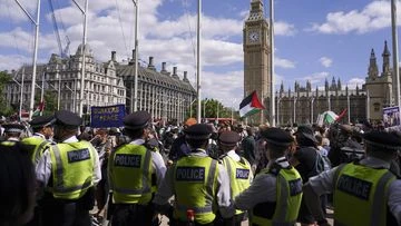 London police arrest 365 people as pro-Palestinian protesters defy new law