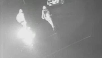 Arsonist accidentally sets himself alight while starting fire at barber shop