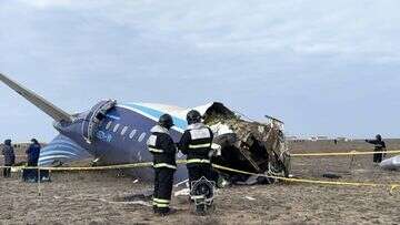 Putin apologises to Azerbaijani leader for 'tragic' plane crash