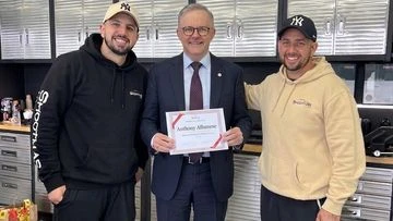 Legal warning to small businesses after spate of AI Anthony Albanese memes