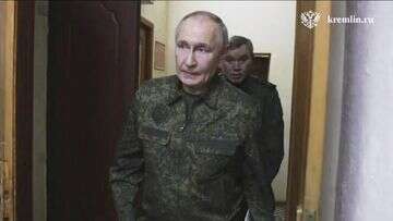 Putin in surprise border visit as Russia claims big scalp