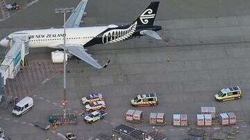 Passengers left in dark over security threat on plane at Sydney Airport