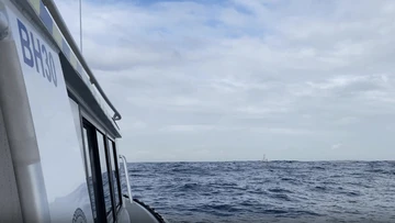 Swimmer missing off Sydney coast in wild weather