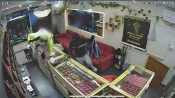 Five men, teen boy arrested over jewellery store robbery in Brisbane