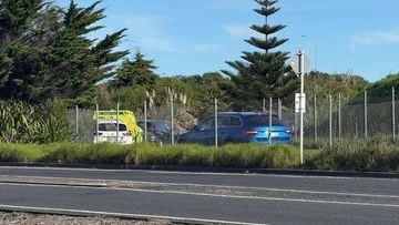 Pipe bombs found next to man's body beside Auckland motorway