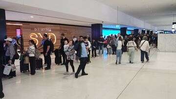 Major delays at Australian international airports after system outage