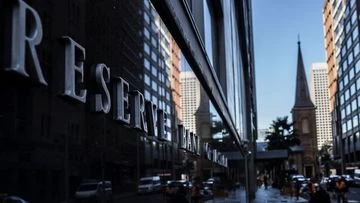 Government urged to abandon controversial RBA rule change