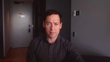 Award-winning journalist reveals 'intimidation' incident at home