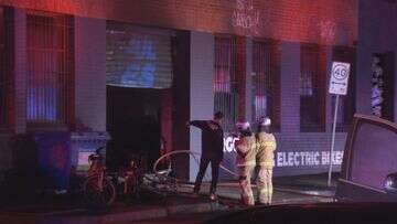 Offender sets themself alight during ram raid and fire in Melbourne