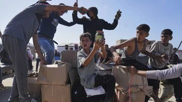 Aussie doctor shares heartbreaking details of trying to save lives in Gaza