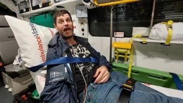 Melbourne man's tooth knocked out during random attack