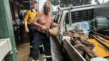 More rain to come as thousands face massive clean-up in north Queensland