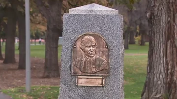 Melbourne council decides to remove Captain Cook memorial after vandal attacks
