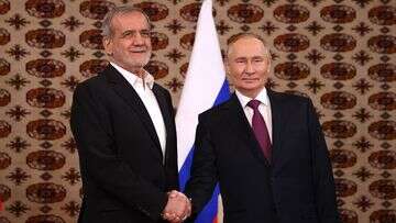 Putin hails 'very close' links with Iran at landmark first meeting with president