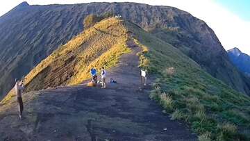 Three Australian tourists fined and banned from Indonesian national park