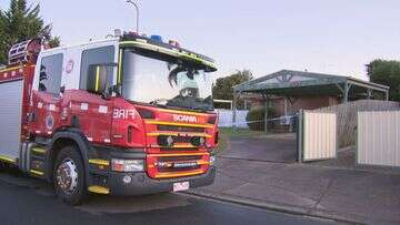 Two girls die in hospital days after Melbourne house fire