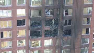 Gust of wind blows baseball player's plane into apartment building