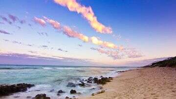 Off-duty police officer dies at Perth beach