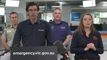 Fresh evacuations ordered in western Victoria as fires continue to burn out of control