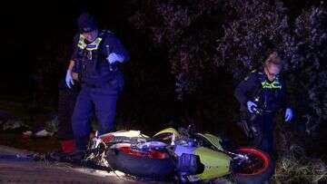 Young motorbike rider killed after colliding with pole in Melbourne's south east