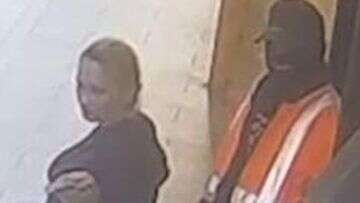 Trio sought over $100,000 jewellery heist in Melbourne