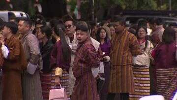 Perth welcomes Bhutanese king with enthusiastic crowds