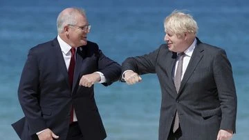 Australia strikes free trade deal with UK