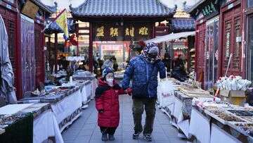 China's population shrinks for third year in a row