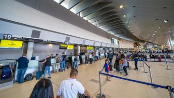 Perth man fined after kicking, trying to headbutt federal police during airport arrest