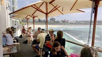 Iconic Bondi cafe closes after 17 years over entry fee debacle