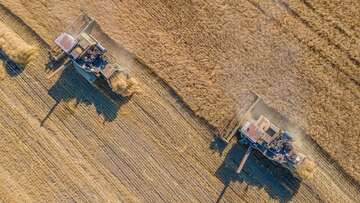 Road warning with a difference as harvest season approaches