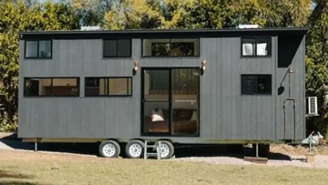 Customer sues as Queensland tiny home manufacturer enters liquidation