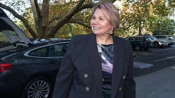 Senator quits Greens to join Labor in shock defection