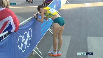 Marathon disaster as Aussie forced to pull out 1.2km into race