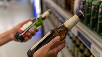 'Concerning' data shows 75 per cent of Aussies don't understand alcohol labels