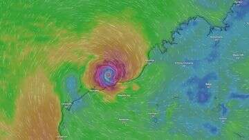 Tropical Cyclone Zelia to reach category five with 290km/h winds and 500mm of rain