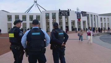Australian politicians warn threats are at highest in a generation