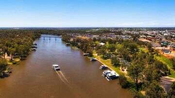 Man, 52, charged over fatal boating accident on Murray River