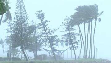 Residents to prepare to evacuate as dangerous floods, 380mm rain lash northeast Queensland